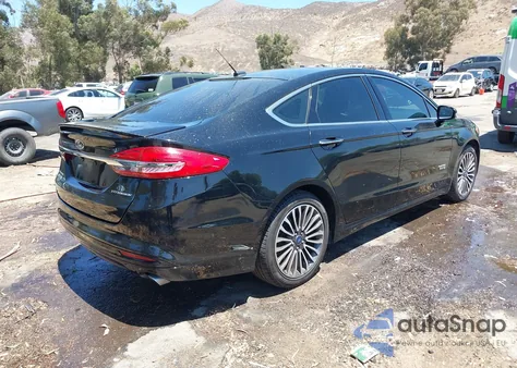 2017 Ford Fusion Energi Titanium из США, поврежденный, VIN 3FA6P0SU7HR379859